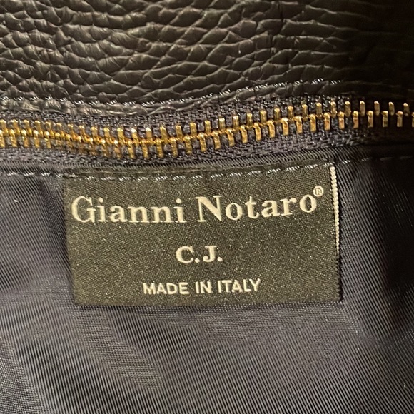 Gianni Notaro bag, from Italy, pebbled leather, great condition, about 16”X13” - Picture 5 of 10